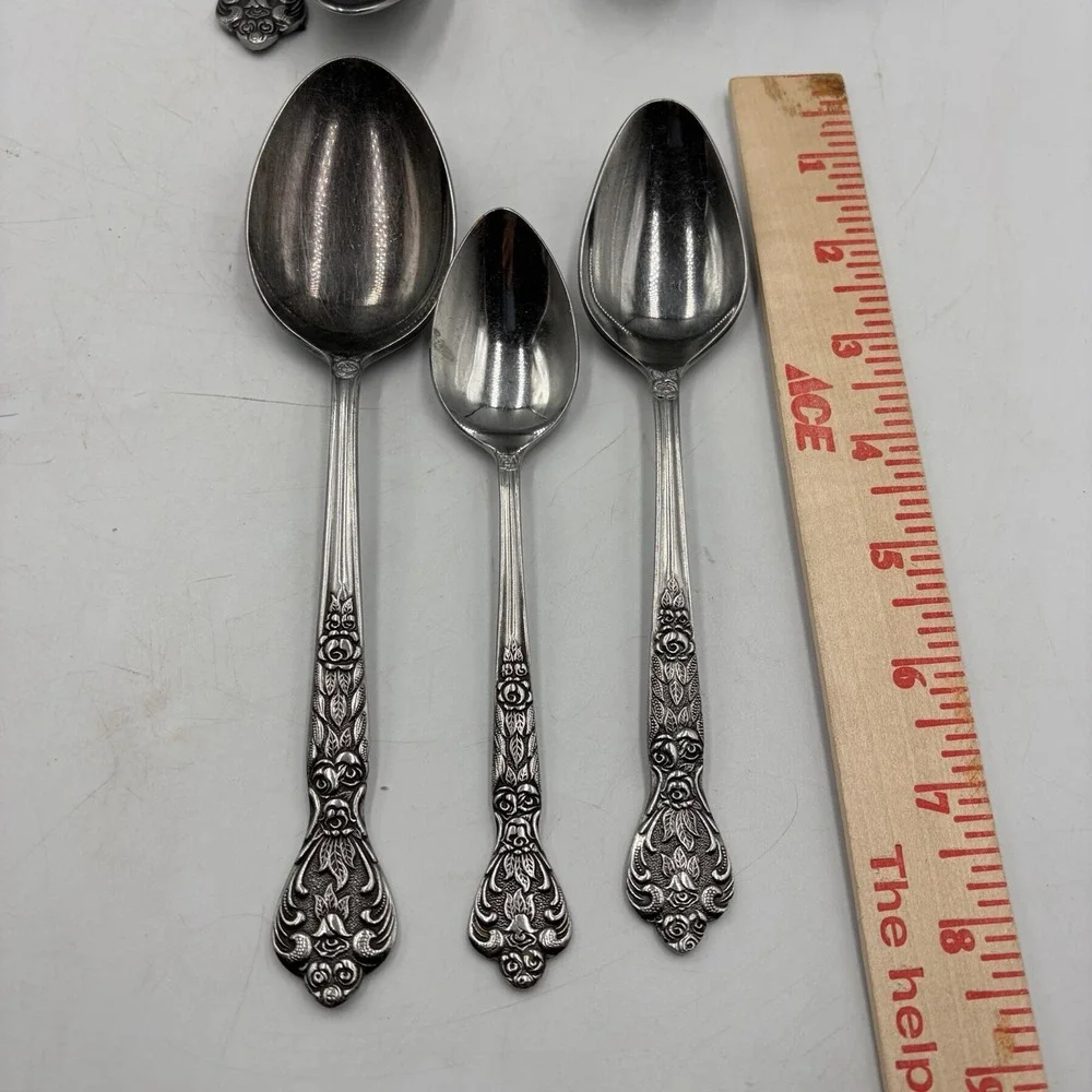 Lot of 9 Versailles by MSI Stainless Japan Oval Soup Spoons 3 Sizes